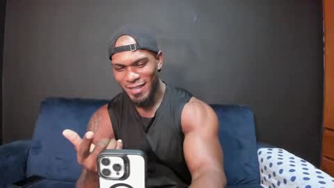Snapshot of tayler_waka chatting on September 2025 11:08:01 PM Tyler online show from September 2025 11:08:01 PM