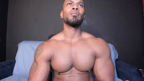 Snapshot of tayler_waka chatting on October 2025 12:11:01 AM Tyler online show from October 2025 12:11:01 AM