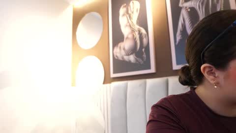 Teylor  Kim online show from December 2025 05:08:02 PM