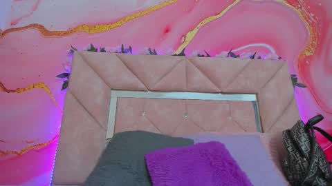 Sarah  online show from November 2025 06:30:01 PM