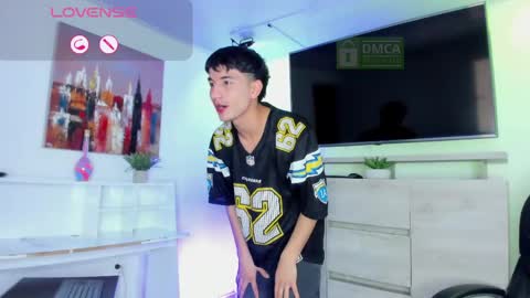 Snapshot of taylor_brooks_ chatting on April 2026 08:03:01 PM taylor_brooks_ online show from April 2026 08:03:01 PM