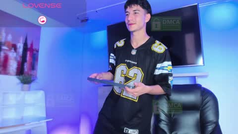 Snapshot of taylor_brooks_ chatting on April 2026 06:56:02 PM taylor_brooks_ online show from April 2026 06:56:02 PM