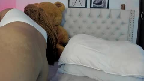 Snapshot of taylor_sexyy chatting on May 2026 04:07:02 AM Taylor online show from May 2026 04:07:02 AM