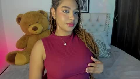 Snapshot of taylor_sexyy chatting on June 2026 03:34:01 AM Taylor online show from June 2026 03:34:01 AM