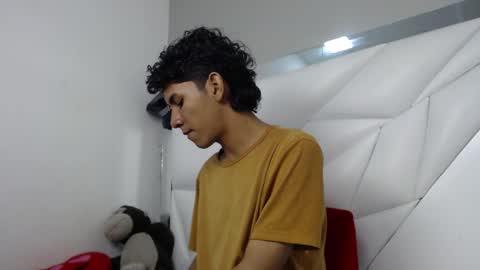 TAYLOR online show from April 2026 03:12:01 AM