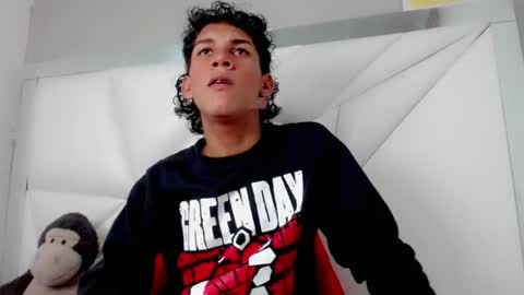 TAYLOR online show from April 2026 01:55:02 AM