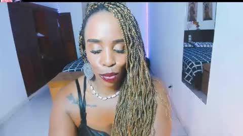 taylorslims online show from October 2025 07:00:01 PM