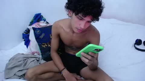 Tayron online show from December 2024 07:11:02 PM