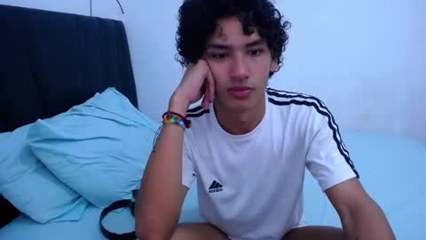 Tayron online show from January 2025 04:52:01 PM