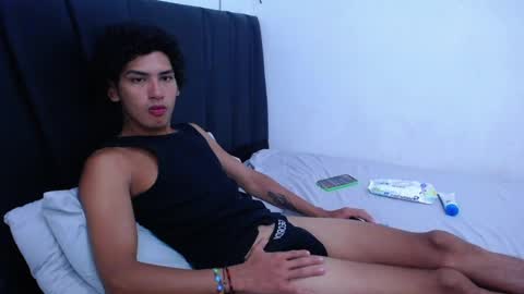 Tayron online show from February 2025 03:15:02 PM