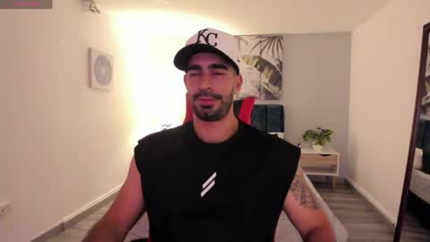 Snapshot of tbastian chatting on May 2026 08:58:02 PM BASTIAN online show from May 2026 08:58:02 PM
