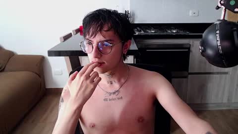 Teo independent model online show from April 2026 01:50:02 PM