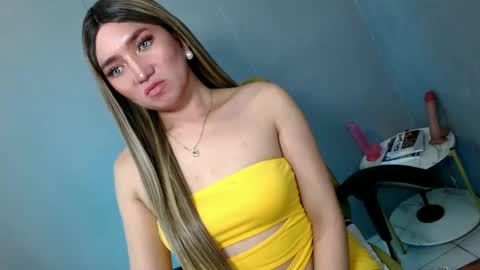 ellaine online show from February 2025 01:02:02 AM