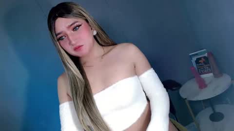 ellaine online show from March 2025 09:59:01 PM