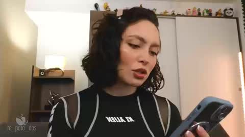 Leo and Luna online show from September 2025 04:40:01 PM