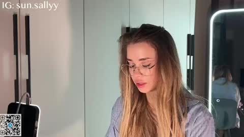 Snapshot of teasekiss chatting on May 2026 07:01:02 PM Sally and Sandy online show from May 2026 07:01:02 PM