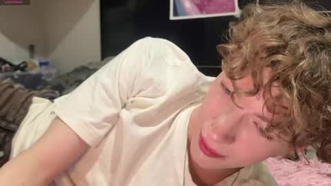 Alice     online show from April 2026 07:08:02 PM