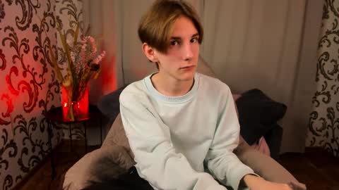 Snapshot of ted_lunn chatting on November 2025 07:01:02 PM Ted online show from November 2025 07:01:02 PM