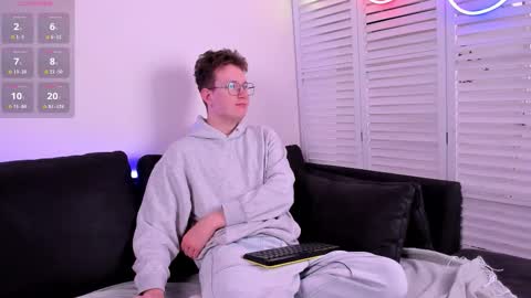 Snapshot of teddy_parker chatting on November 2025 07:40:01 AM Teddy online show from November 2025 07:40:01 AM