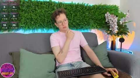 Snapshot of teddy_parker chatting on November 2025 08:07:01 AM Teddy online show from November 2025 08:07:01 AM