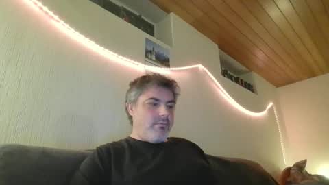 Peter online show from February 2025 10:14:02 PM