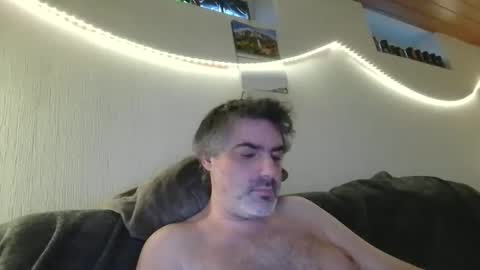 Peter online show from December 2025 03:09:02 PM