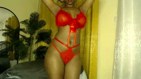 Snapshot of teelouh chatting on July 2026 09:52:02 PM Kittie online show from July 2026 09:52:02 PM