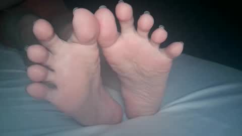 Viv West online show from November 2025 04:12:02 AM