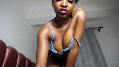Snapshot of tempting_tiah chatting on July 2026 01:58:33 AM tiah online show from July 2026 01:58:33 AM
