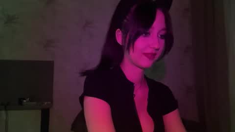 temptingvision online show from November 2025 05:37:02 PM