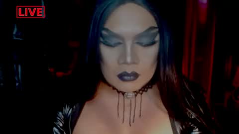 Snapshot of temptress_cocoxxx chatting on May 2026 07:25:01 AM Mistress Coco online show from May 2026 07:25:01 AM