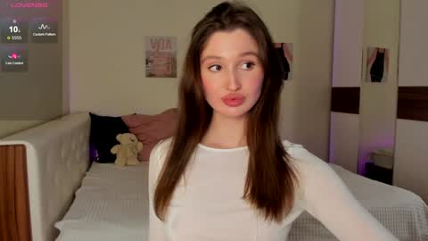 Snapshot of tender_babyy chatting on December 2024 02:26:02 PM Sexy girl Li online show from December 2024 02:26:02 PM