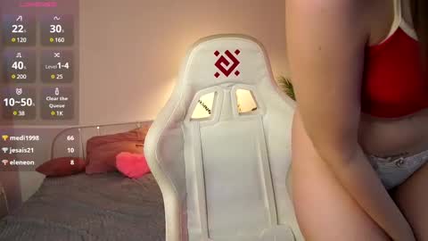 Snapshot of tender_babyy chatting on March 2025 05:49:02 PM Sexy girl Li online show from March 2025 05:49:02 PM