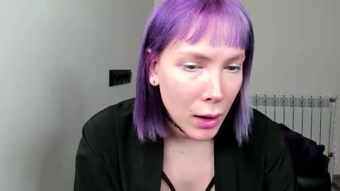 Kira online show from February 2026 06:33:01 PM