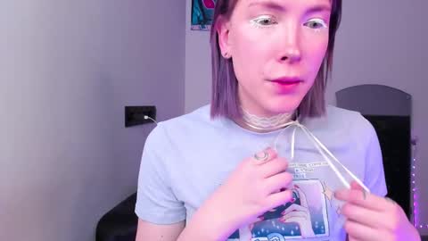 Kira online show from February 2026 06:03:02 PM