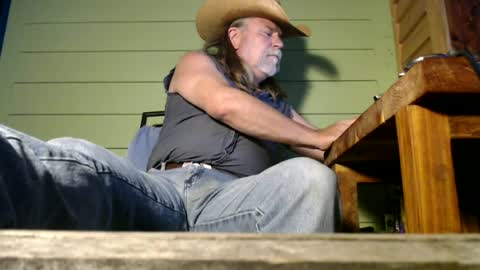 Snapshot of tennredneck chatting on June 2026 01:34:01 AM Tennredneck online show from June 2026 01:34:01 AM