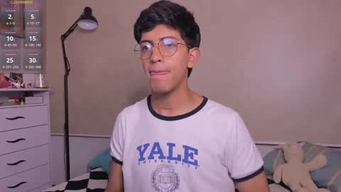 Snapshot of teobuff chatting on November 2025 02:43:02 AM teo browny online show from November 2025 02:43:02 AM