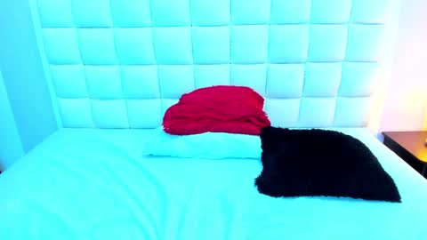 Teresa online show from January 2025 09:28:01 PM