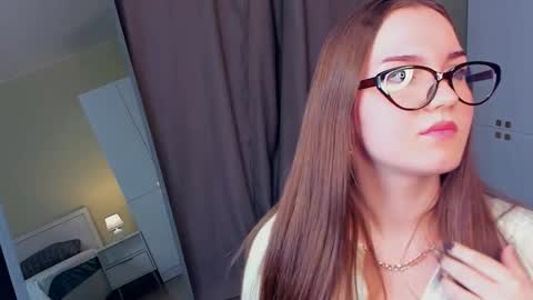 Julia online show from February 2026 04:56:01 PM