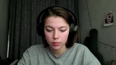 Anny Simpson online show from February 2026 06:06:01 AM