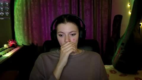 Anny Simpson online show from April 2026 08:14:01 PM