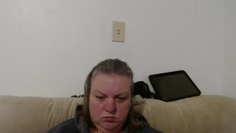 terriann111 online show from December 2025 12:59:02 AM