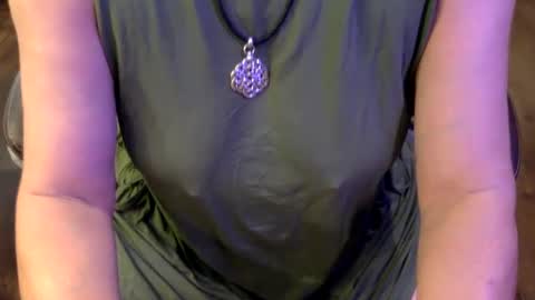 Snapshot of tessa_foxxx chatting on October 2025 07:01:02 PM tessa_foxxx online show from October 2025 07:01:02 PM