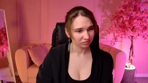 Tessa online show from May 2026 05:26:01 AM