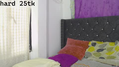 tessa y leo online show from February 2025 03:49:02 PM