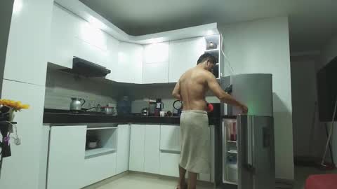 tessa y leo online show from November 2025 12:05:01 PM