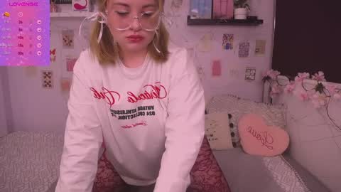 Snapshot of tesspleasure chatting on January 2025 02:54:02 AM TESSA online show from January 2025 02:54:02 AM