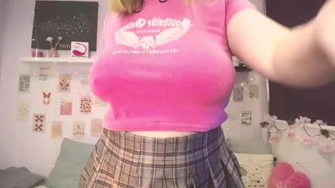 Snapshot of tesspleasure chatting on February 2025 04:46:01 AM TESSA online show from February 2025 04:46:01 AM