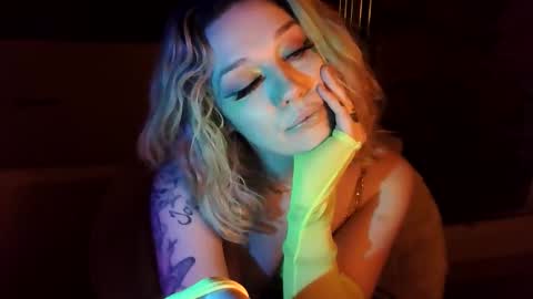 TEXASGIRLLLL online show from May 2026 06:30:01 AM