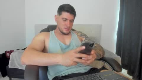 Snapshot of teylor_creed chatting on October 2025 06:32:02 PM teylor creed online show from October 2025 06:32:02 PM